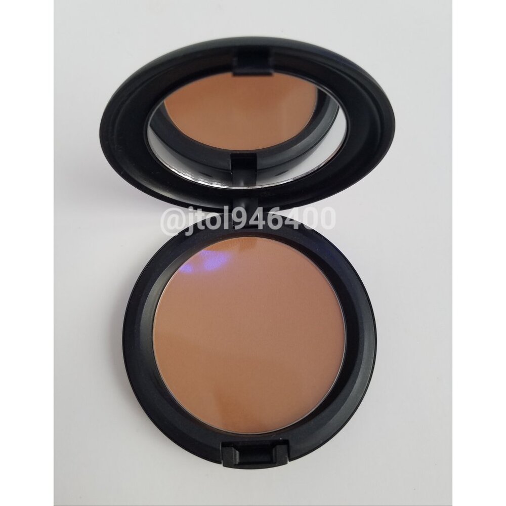 Mac Dark  Pro Longwear Powder
